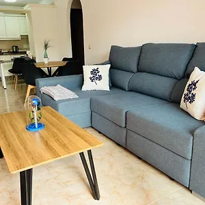 https://el-medano-la-ola-cabezo-beach-2-rooms-parking-place.in-canary-islands.com